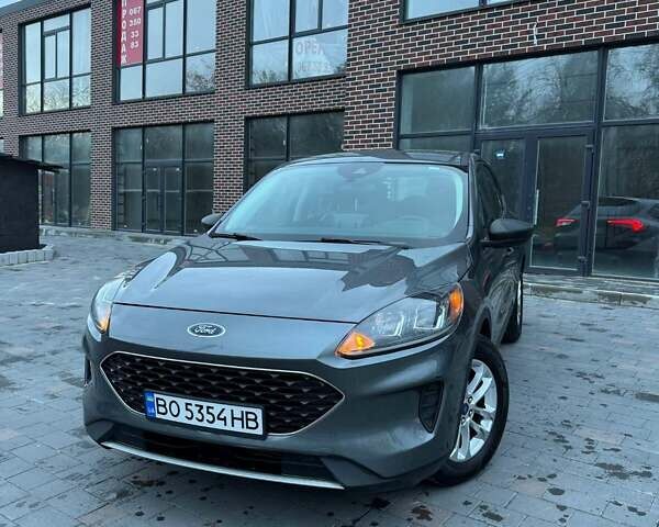 Серый Форд Эскейп, объемом двигателя 1.5 л и пробегом 198 тыс. км за 12300 $, фото 1 на Automoto.ua