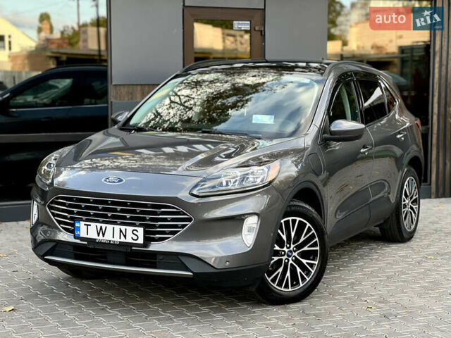 Серый Форд Эскейп, объемом двигателя 2.5 л и пробегом 52 тыс. км за 27900 $, фото 1 на Automoto.ua