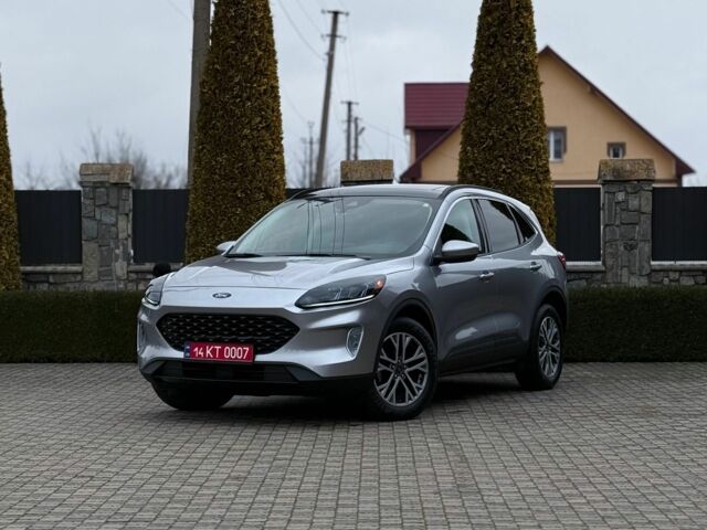 Сірий Форд Ескейп, об'ємом двигуна 2 л та пробігом 112 тис. км за 16900 $, фото 1 на Automoto.ua