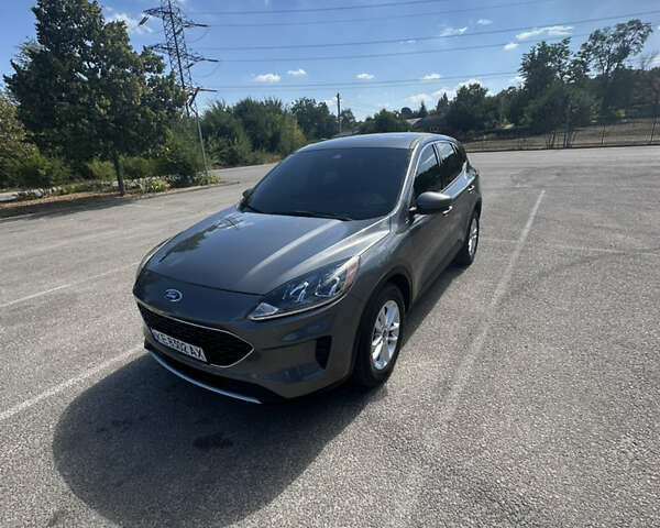 Сірий Форд Ескейп, об'ємом двигуна 2.5 л та пробігом 147 тис. км за 20400 $, фото 1 на Automoto.ua