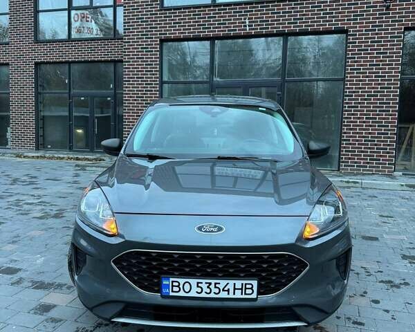 Серый Форд Эскейп, объемом двигателя 1.5 л и пробегом 200 тыс. км за 11999 $, фото 1 на Automoto.ua