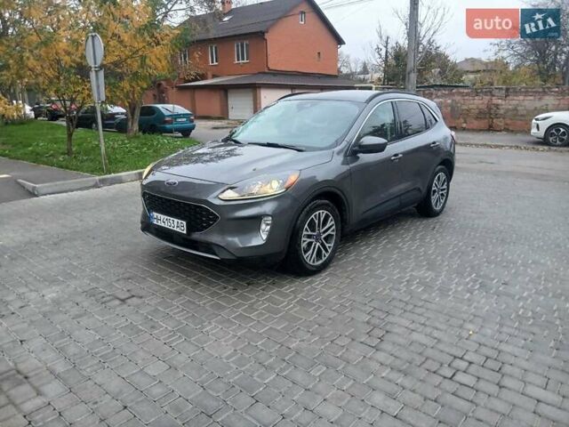 Серый Форд Эскейп, объемом двигателя 1.5 л и пробегом 64 тыс. км за 18200 $, фото 1 на Automoto.ua
