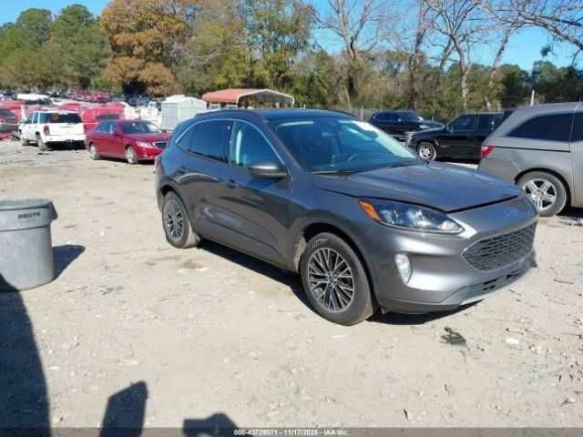 Серый Форд Эскейп, объемом двигателя 2.5 л и пробегом 54 тыс. км за 5300 $, фото 1 на Automoto.ua