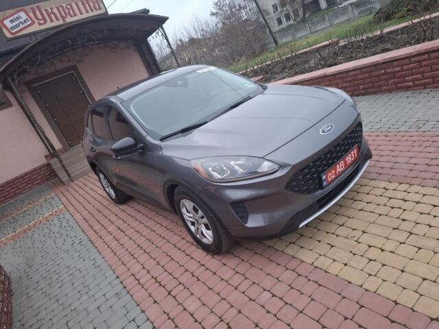 Серый Форд Эскейп, объемом двигателя 1.5 л и пробегом 63 тыс. км за 15000 $, фото 1 на Automoto.ua