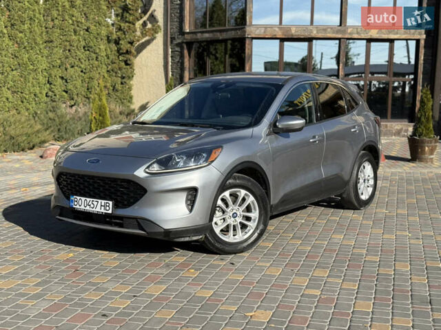 Серый Форд Эскейп, объемом двигателя 2.5 л и пробегом 3 тыс. км за 22900 $, фото 1 на Automoto.ua