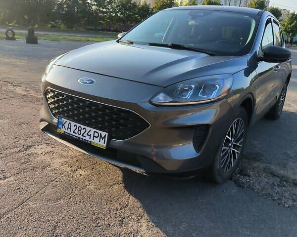 Сірий Форд Ескейп, об'ємом двигуна 2.5 л та пробігом 137 тис. км за 22200 $, фото 1 на Automoto.ua