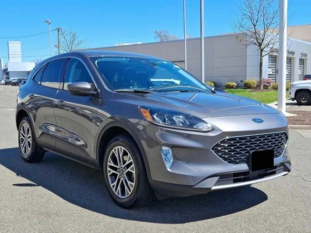 Серый Форд Эскейп, объемом двигателя 0 л и пробегом 25 тыс. км за 17900 $, фото 1 на Automoto.ua