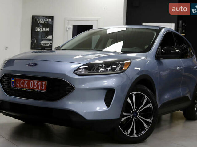 Серый Форд Эскейп, объемом двигателя 1.5 л и пробегом 126 тыс. км за 17800 $, фото 1 на Automoto.ua