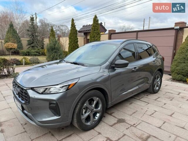 Серый Форд Эскейп, объемом двигателя 1.5 л и пробегом 81 тыс. км за 17999 $, фото 1 на Automoto.ua