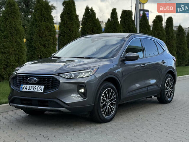 Сірий Форд Ескейп, об'ємом двигуна 2.5 л та пробігом 37 тис. км за 29999 $, фото 1 на Automoto.ua