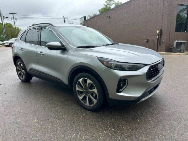 Сірий Форд Ескейп, об'ємом двигуна 2 л та пробігом 16 тис. км за 11000 $, фото 1 на Automoto.ua