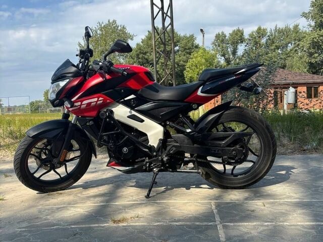 Синій Форд Ескейп, об'ємом двигуна 1.6 л та пробігом 173 тис. км за 8500 $, фото 1 на Automoto.ua