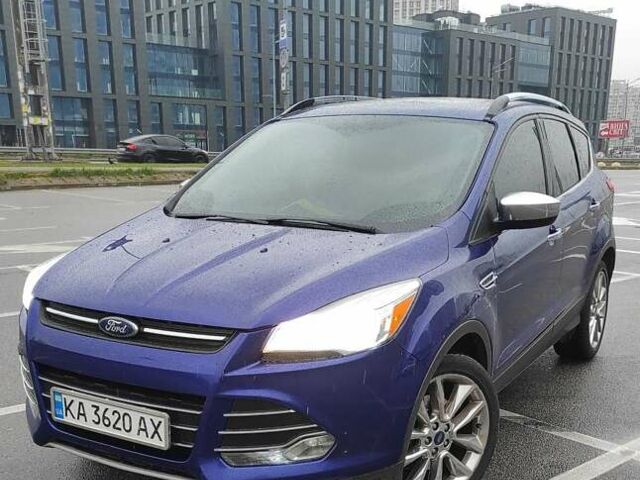 Синий Форд Эскейп, объемом двигателя 2 л и пробегом 146 тыс. км за 13400 $, фото 1 на Automoto.ua
