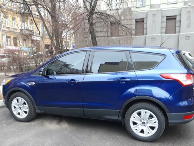 Синий Форд Эскейп, объемом двигателя 2.5 л и пробегом 56 тыс. км за 16000 $, фото 1 на Automoto.ua