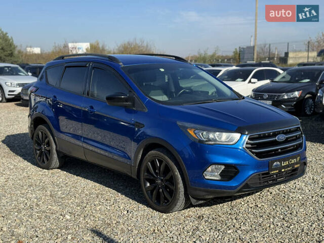 Форд Эскейп 2016 в Ивано-Франковске на Automoto.ua Синий Форд Эскейп, объемом двигателя 2 л и пробегом 161 тыс. км за 13300 $, фото 1 на Automoto.ua