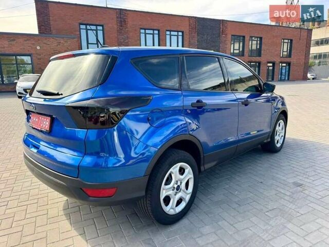 Форд Эскейп 2016 в Кременчуге на Automoto.ua Синий Форд Эскейп, объемом двигателя 2.5 л и пробегом 61 тыс. км за 13600 $, фото 1 на Automoto.ua