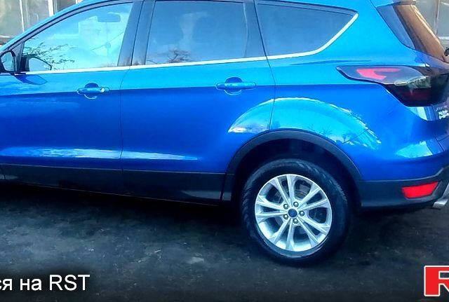 Синий Форд Эскейп, объемом двигателя 2 л и пробегом 163 тыс. км за 13500 $, фото 1 на Automoto.ua