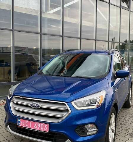 Синій Форд Ескейп, об'ємом двигуна 1.5 л та пробігом 241 тис. км за 10900 $, фото 1 на Automoto.ua