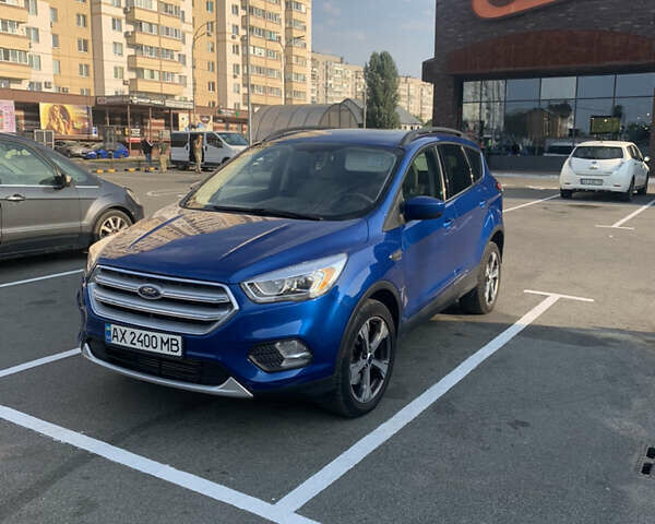 Синий Форд Эскейп, объемом двигателя 2 л и пробегом 165 тыс. км за 13200 $, фото 1 на Automoto.ua