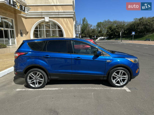 Синий Форд Эскейп, объемом двигателя 2.5 л и пробегом 130 тыс. км за 12999 $, фото 1 на Automoto.ua