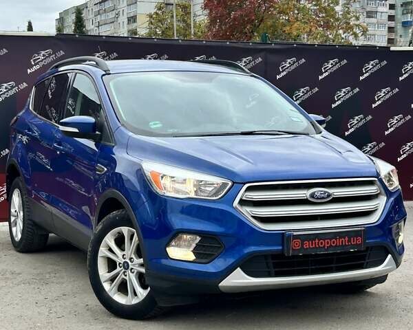 Форд Ескейп 2017 у Сумах на Automoto.ua Синій Форд Ескейп, об'ємом двигуна 1.5 л та пробігом 70 тис. км за 13000 $, фото 1 на Automoto.ua