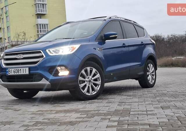Синий Форд Эскейп, объемом двигателя 2 л и пробегом 226 тыс. км за 13700 $, фото 1 на Automoto.ua