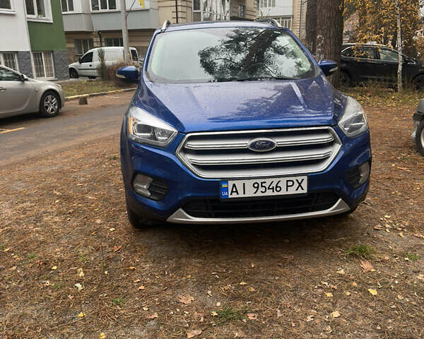 Синий Форд Эскейп, объемом двигателя 2 л и пробегом 172 тыс. км за 17000 $, фото 1 на Automoto.ua