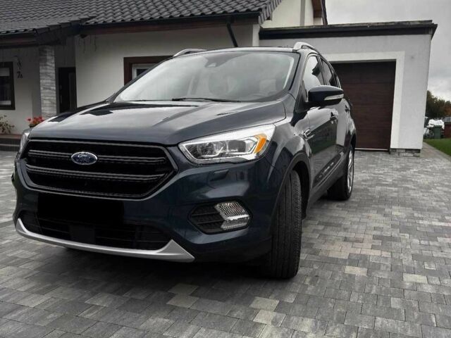 Синий Форд Эскейп, объемом двигателя 2 л и пробегом 93 тыс. км за 9800 $, фото 1 на Automoto.ua