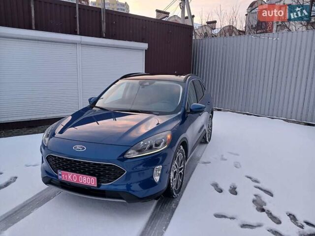 Синий Форд Эскейп, объемом двигателя 0 л и пробегом 166 тыс. км за 16700 $, фото 1 на Automoto.ua