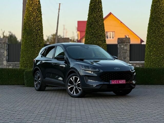 Синій Форд Ескейп, об'ємом двигуна 1.5 л та пробігом 43 тис. км за 16250 $, фото 1 на Automoto.ua