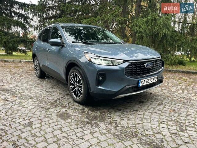 Синий Форд Эскейп, объемом двигателя 2.5 л и пробегом 22 тыс. км за 28700 $, фото 1 на Automoto.ua