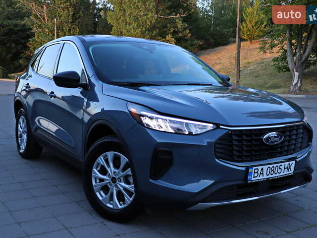 Синій Форд Ескейп, об'ємом двигуна 1.5 л та пробігом 2 тис. км за 22555 $, фото 1 на Automoto.ua