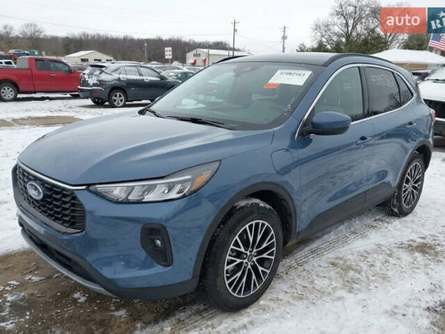 Синий Форд Эскейп, объемом двигателя 0 л и пробегом 24 тыс. км за 16200 $, фото 1 на Automoto.ua