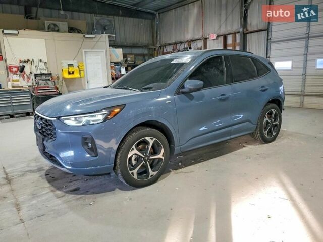 Синий Форд Эскейп, объемом двигателя 0 л и пробегом 12 тыс. км за 8000 $, фото 1 на Automoto.ua