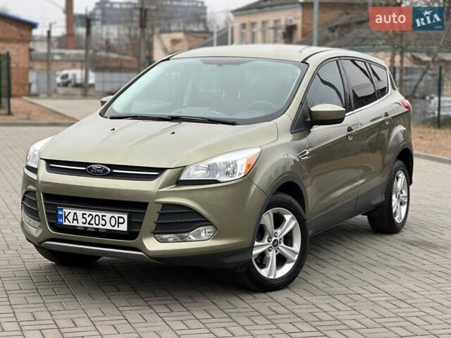Зелений Форд Ескейп, об'ємом двигуна 1.6 л та пробігом 229 тис. км за 8999 $, фото 1 на Automoto.ua