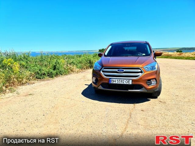 Помаранчевий Форд Ескейп, об'ємом двигуна 2 л та пробігом 87 тис. км за 14000 $, фото 1 на Automoto.ua