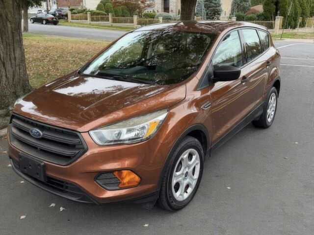 Помаранчевий Форд Ескейп, об'ємом двигуна 2.5 л та пробігом 60 тис. км за 7500 $, фото 1 на Automoto.ua