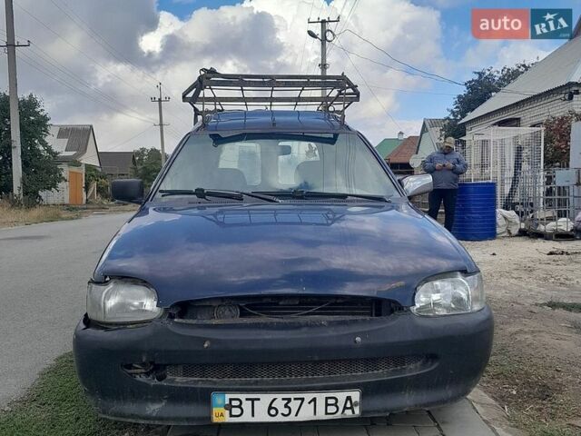 Синий Форд Escort Express, объемом двигателя 1.4 л и пробегом 300 тыс. км за 750 $, фото 1 на Automoto.ua