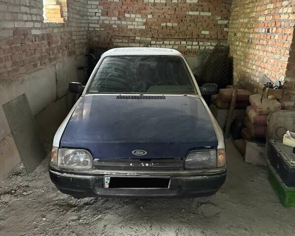 Белый Форд Эскорт, объемом двигателя 1.6 л и пробегом 59 тыс. км за 3000 $, фото 1 на Automoto.ua