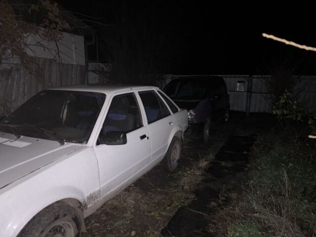 Белый Форд Эскорт, объемом двигателя 1.2 л и пробегом 3 тыс. км за 927 $, фото 1 на Automoto.ua