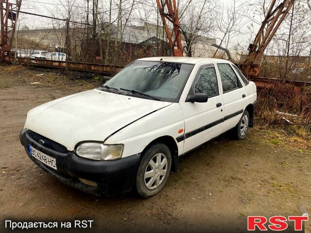 Білий Форд Ескорт, об'ємом двигуна 1.3 л та пробігом 300 тис. км за 800 $, фото 1 на Automoto.ua