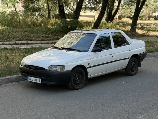 Білий Форд Ескорт, об'ємом двигуна 1.3 л та пробігом 145 тис. км за 1001 $, фото 1 на Automoto.ua