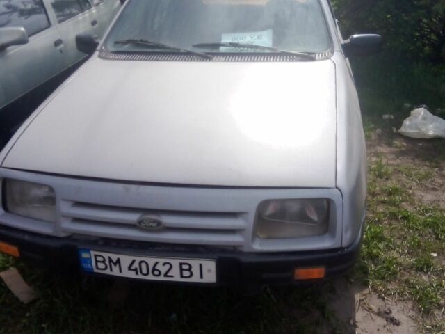 Білий Форд Ескорт, об'ємом двигуна 0 л та пробігом 200 тис. км за 267 $, фото 1 на Automoto.ua