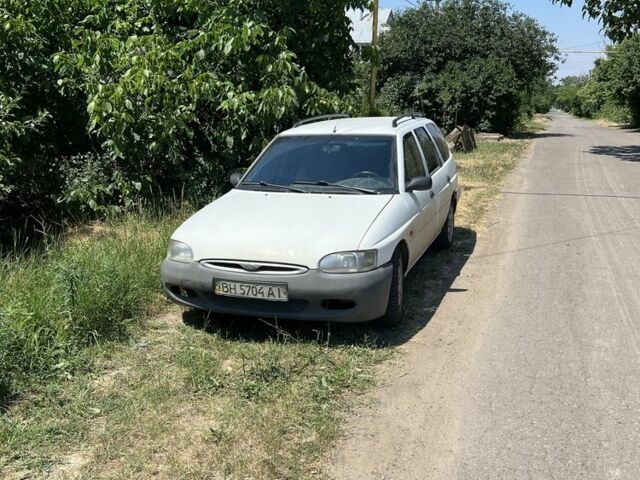 Білий Форд Ескорт, об'ємом двигуна 0 л та пробігом 200 тис. км за 1200 $, фото 1 на Automoto.ua
