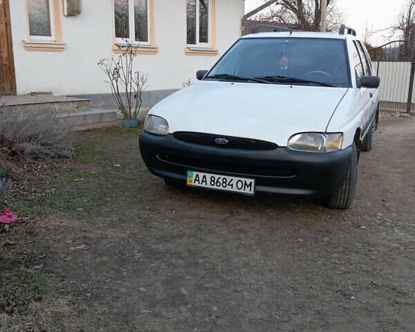 Білий Форд Ескорт, об'ємом двигуна 1.3 л та пробігом 230 тис. км за 1200 $, фото 1 на Automoto.ua
