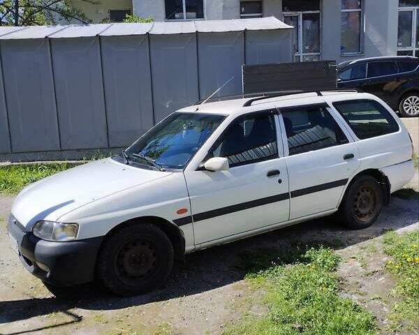 Білий Форд Ескорт, об'ємом двигуна 1.6 л та пробігом 260 тис. км за 2300 $, фото 1 на Automoto.ua