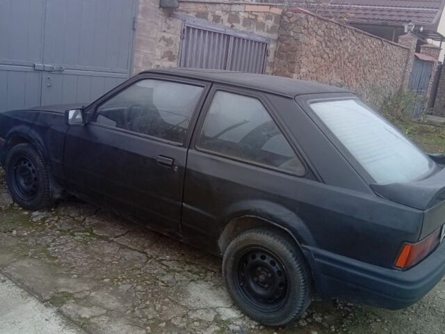 Чорний Форд Ескорт, об'ємом двигуна 1.3 л та пробігом 3 тис. км за 404 $, фото 1 на Automoto.ua