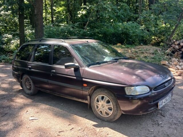 Фіолетовий Форд Ескорт, об'ємом двигуна 1.4 л та пробігом 50 тис. км за 1850 $, фото 1 на Automoto.ua
