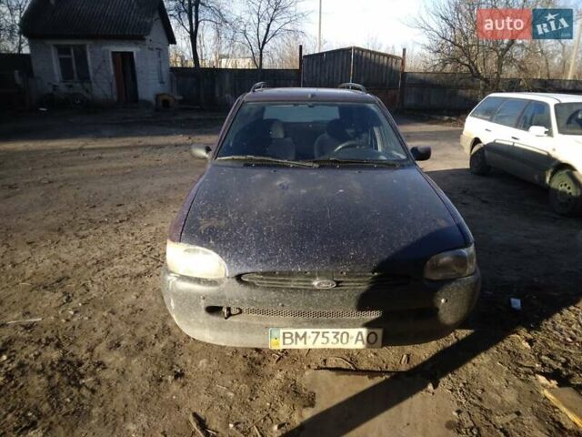 Фиолетовый Форд Эскорт, объемом двигателя 1.39 л и пробегом 150 тыс. км за 1800 $, фото 1 на Automoto.ua