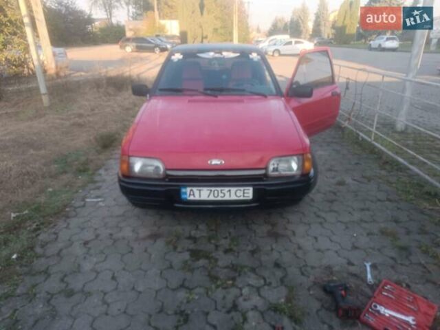 Красный Форд Эскорт, объемом двигателя 1.3 л и пробегом 300 тыс. км за 1079 $, фото 1 на Automoto.ua